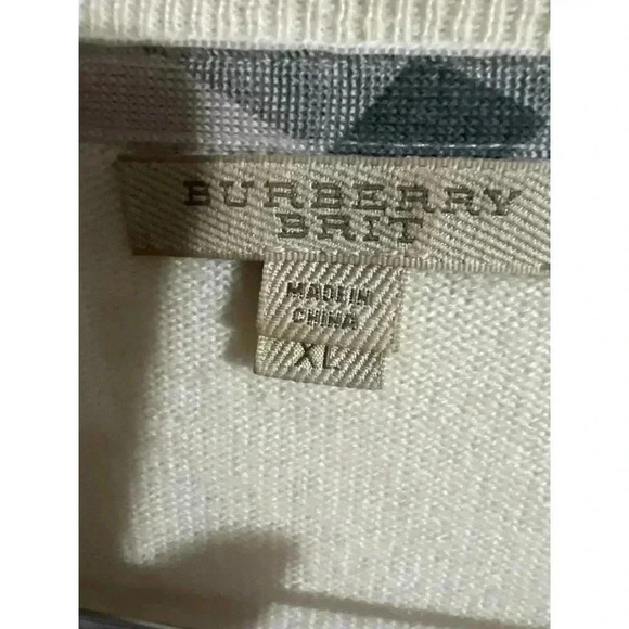 Burberry 100% cashmere Cream V-Neck Sweater - Picture 2 of 3
